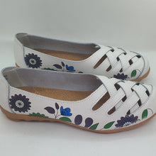 Charger l'image dans la galerie, TROTT N BREIZH chaussures cuir confort BLANC tressée color