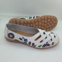 Charger l'image dans la galerie, TROTT N BREIZH chaussures cuir confort BLANC tressée color