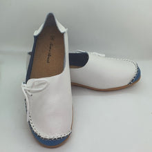 Charger l'image dans la galerie, TROTT N BREIZH chaussures cuir confort BLANC MARINE
