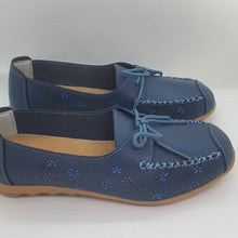 Charger l'image dans la galerie, TROTT N BREIZH chaussures cuir confort MARINE color