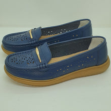 Charger l'image dans la galerie, TROTT N BREIZH chaussures cuir confort marine aérée