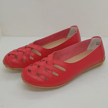 Charger l'image dans la galerie, TROTT N BREIZH chaussures cuir confort rouge tressée