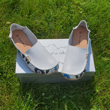 Charger l'image dans la galerie, TROTT N BREIZH chaussures cuir confort blanc imprimé