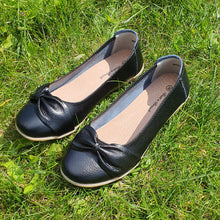 Charger l'image dans la galerie, TROTT N BREIZH chaussures cuir confort ballerine noir noeud