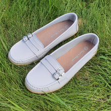 Charger l'image dans la galerie, TROTT N BREIZH chaussures cuir confort mocassin blanc boucle